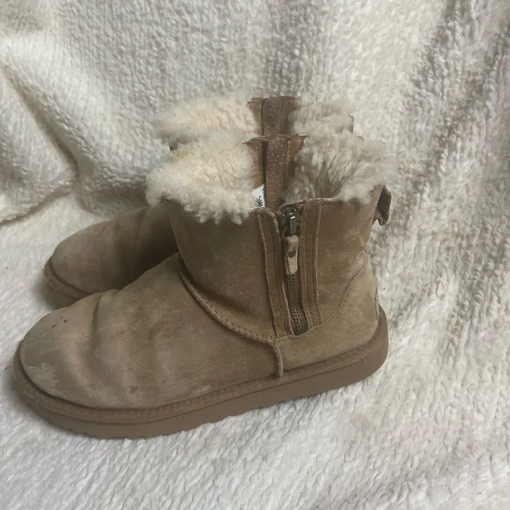 UGG Women's Classic Mini Double Zip Tan Suede Boots SZ8